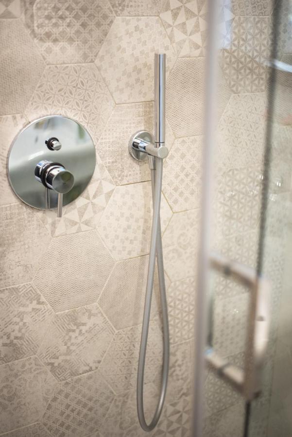 Le Rondini Della Pietrasanta Apartment เนเปิลส์ ภายนอก รูปภาพ